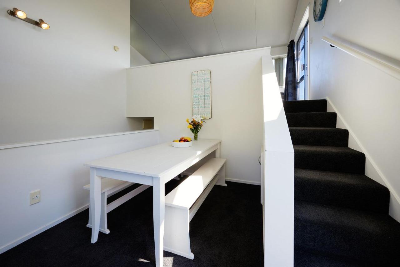 Hideaway - South Bay Villa Kaikoura Exterior photo
